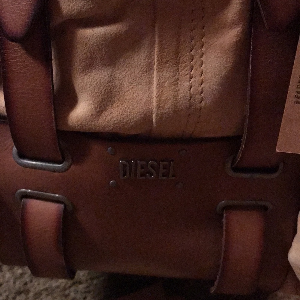 Diesel “Girls in the loop” suede bag Beautiful! - Picture 2 of 12